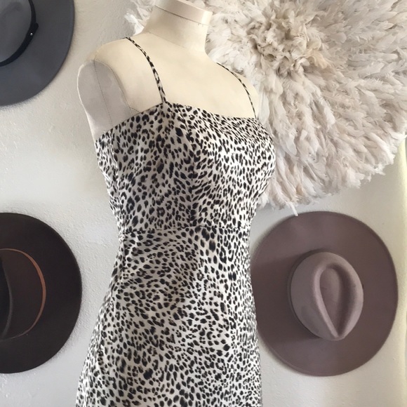 Lulus Dresses & Skirts - ❤... Lulu’s Leopard Dress